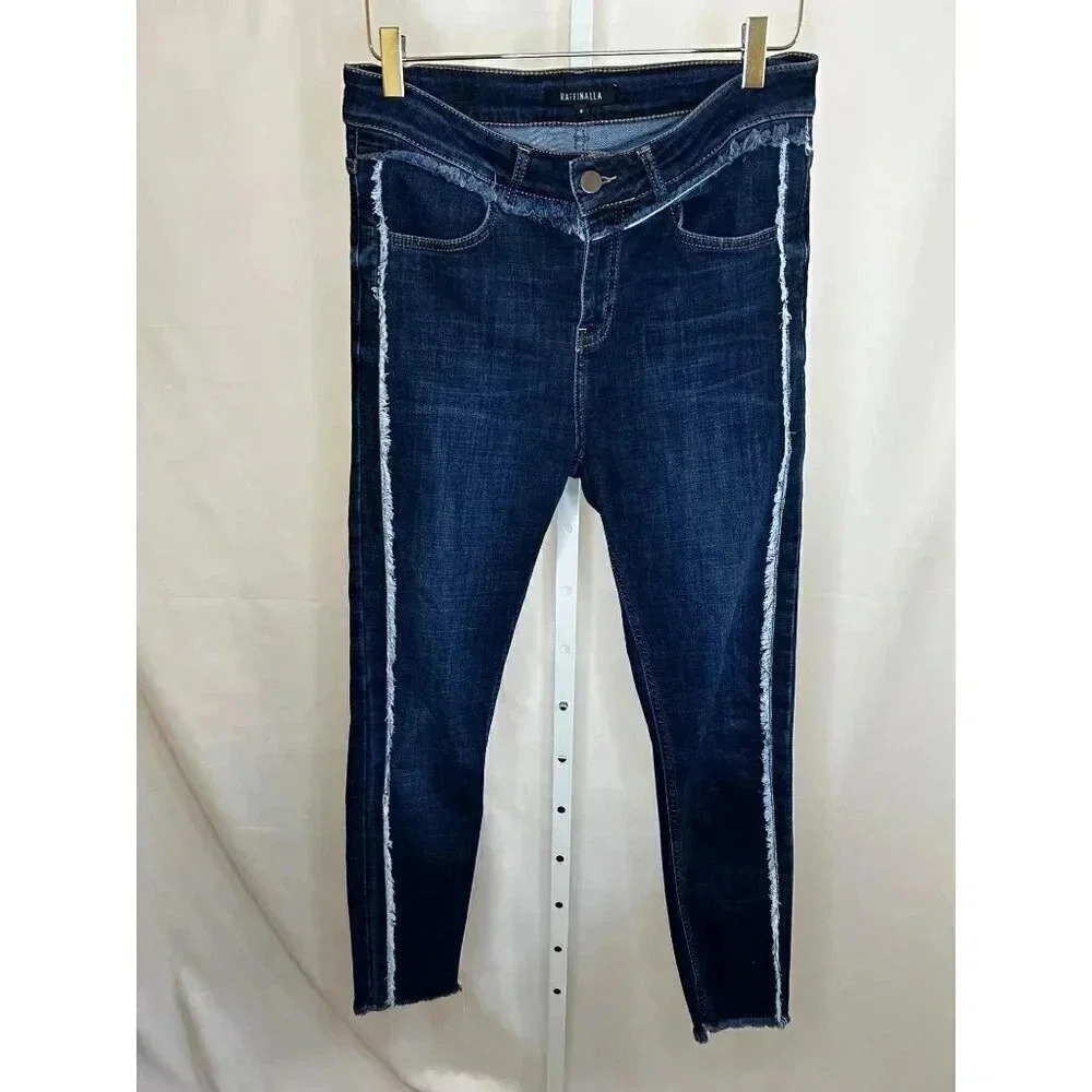 2/$30 Rafinalla Size 8 Jeans Women Casual Fringe Detail Western